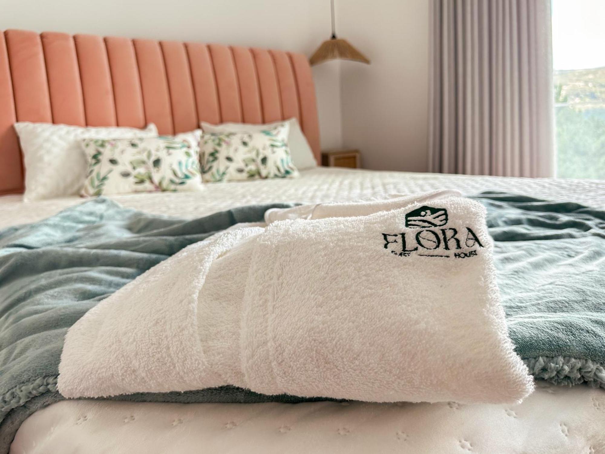 Flora Guest House Marco de Canaveses Ngoại thất bức ảnh